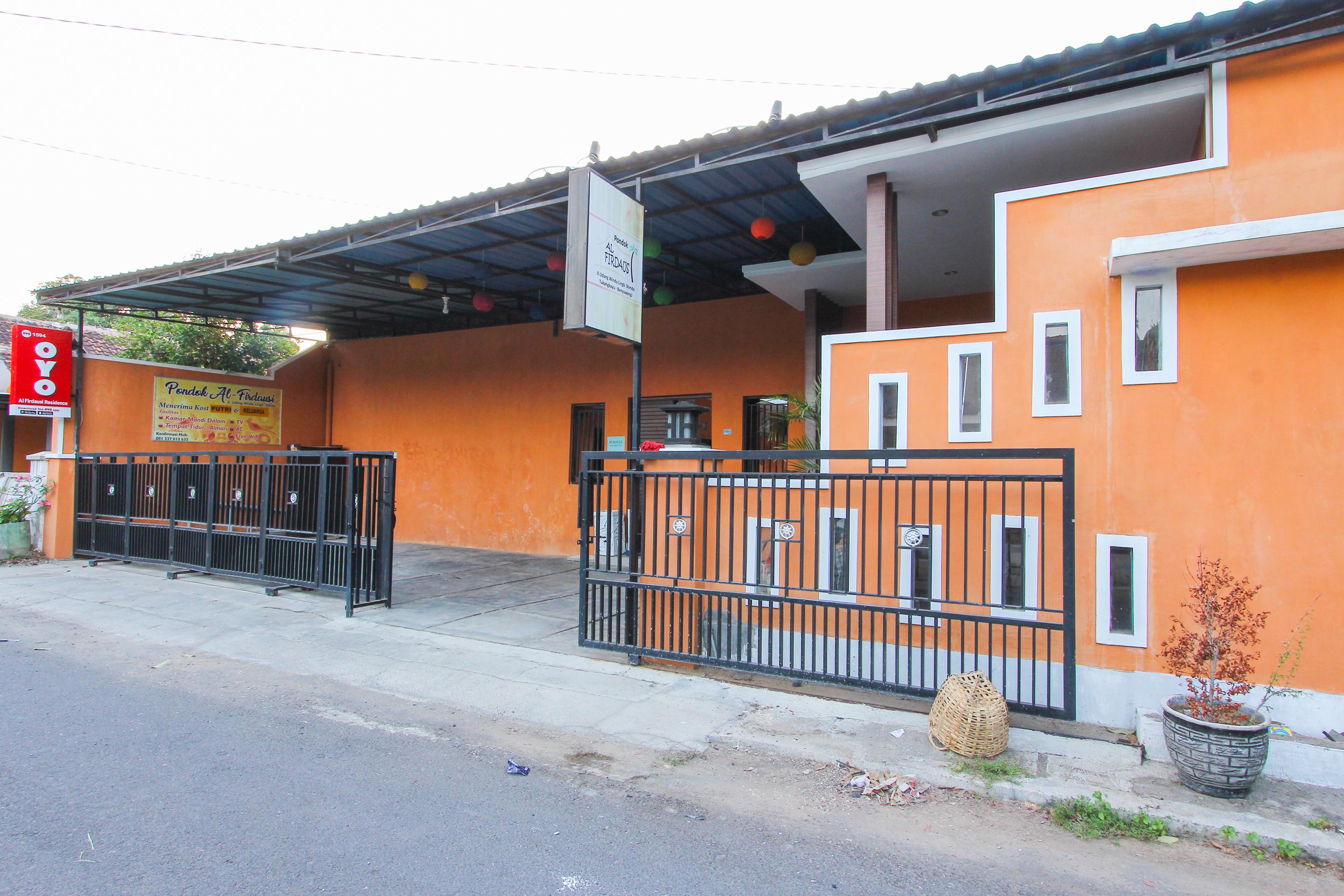 Oyo 1594 Al Firdausi Residence Banyuwangi  Exterior foto